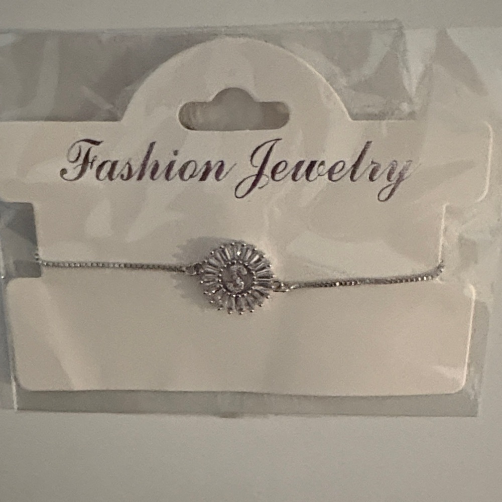 Fashion Jewelry Radiant Silver Bracelet